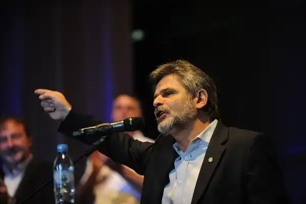 Daniel Filmus visita Gualeguaychú para presentar su libro Pensar el Kirchnerismo   