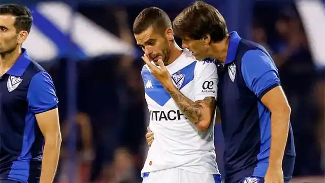 Fernando Gago se rompió los ligamentos cruzados de la rodilla izquierda