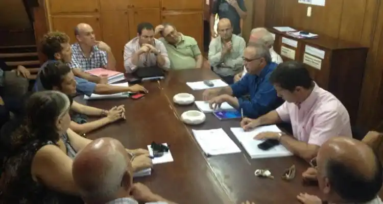 Rechazo de Presupuesto,  aumento del 50 por ciento  y si Guacone no vuelve, otro debate