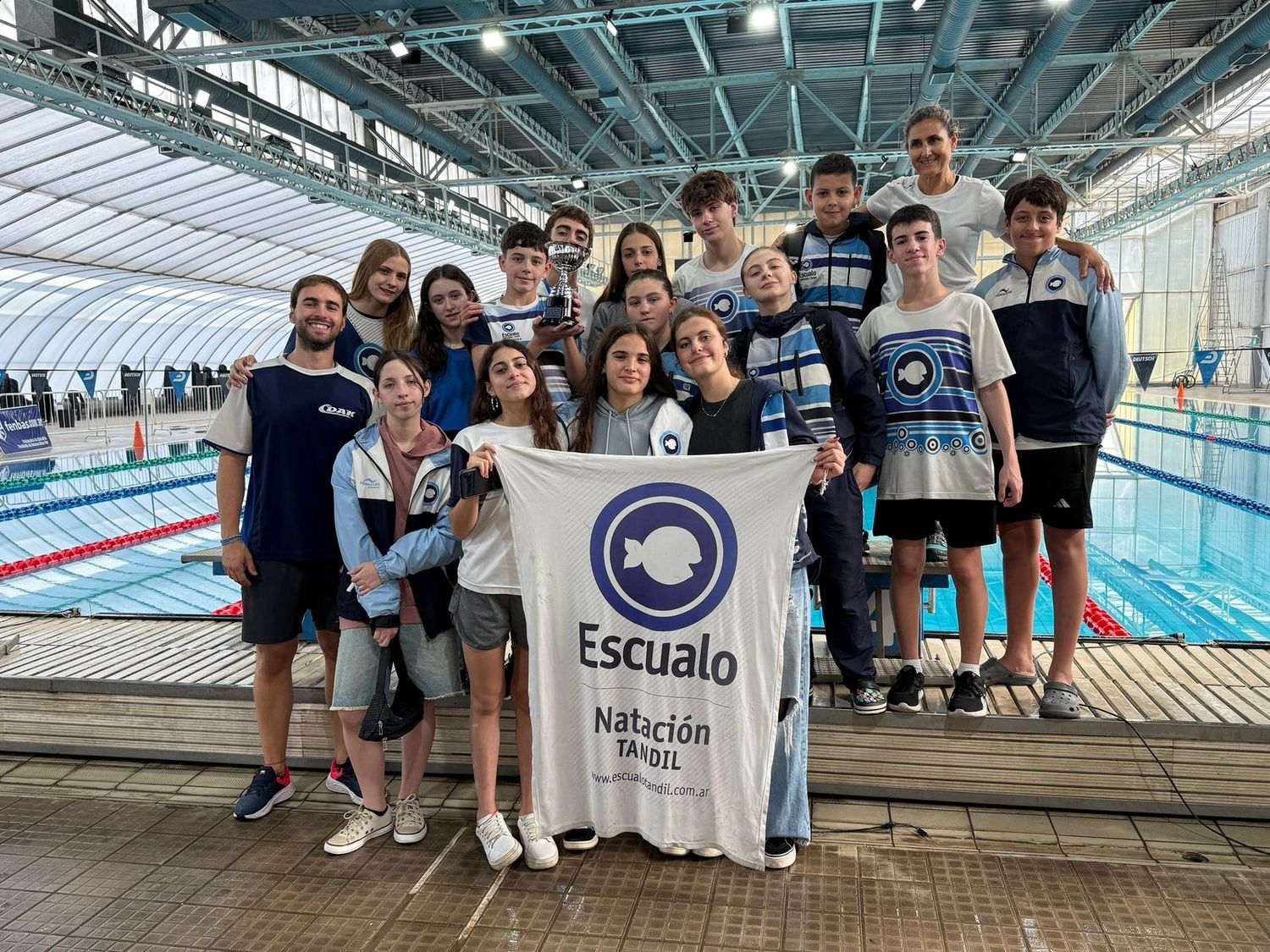 Escualo sumó medallas y buenas actuaciones