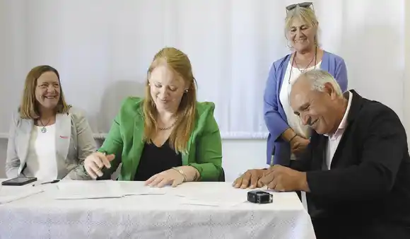 La provincia acompaña el fortalecimiento de las áreas de niñez en comunas