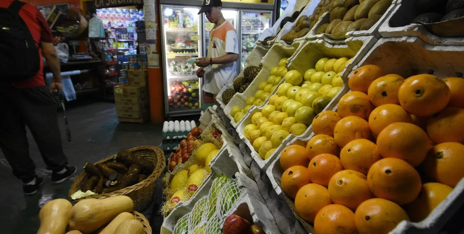 Alimentos y bebidas siguen estando en el podio de los mayores incrementos. Crédito: Pablo Aguirre