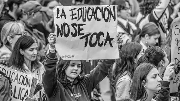 Desde el PJ dijeron que “el veto de Milei es un ataque a la educación pública”