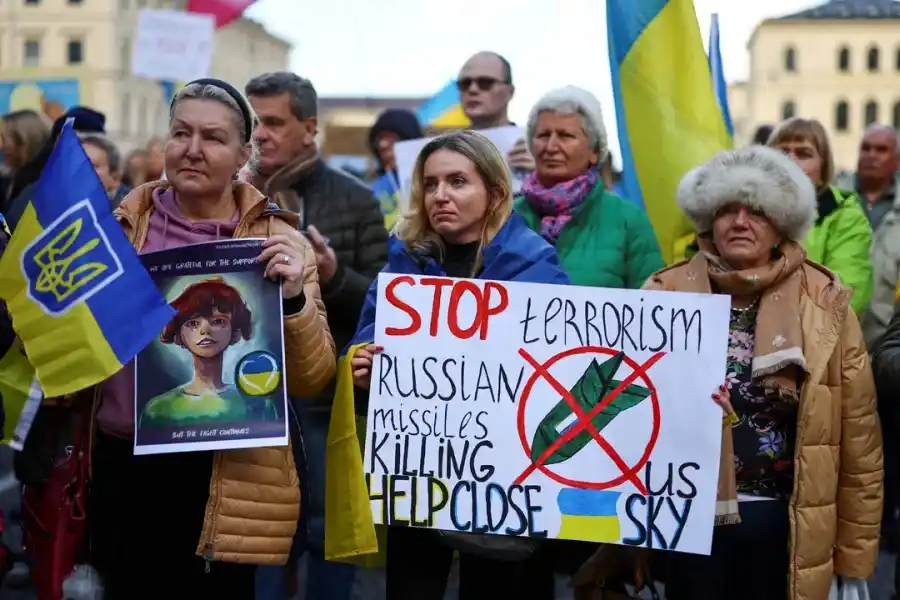 Estados Unidos impondrá sanciones a más de 500 objetivos contra Rusia