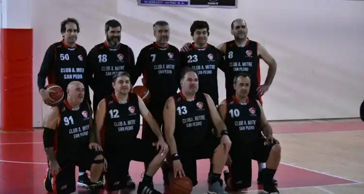 El +45 de Mitre empieza a competir en un certamen estival en Campana