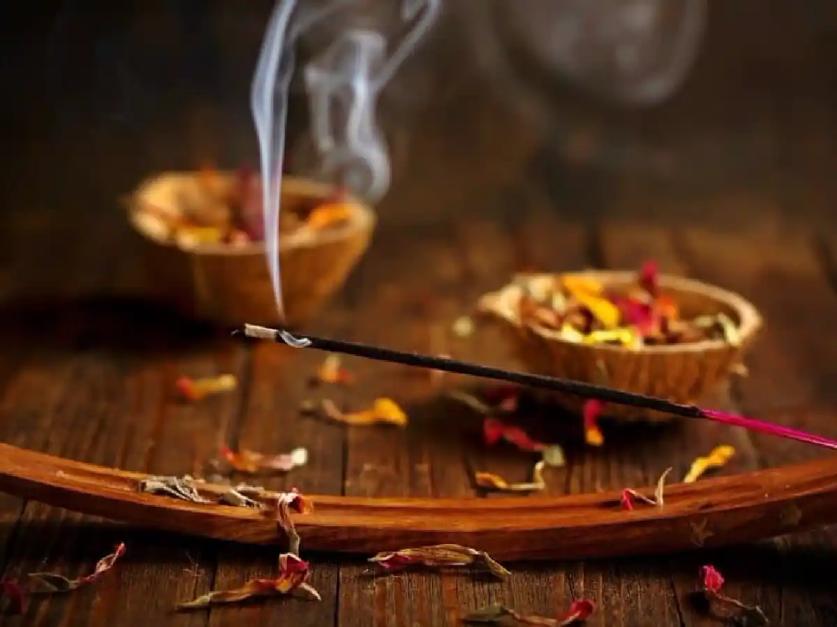 Revelan que el humo de los  sahumerios es dañino para la salud 