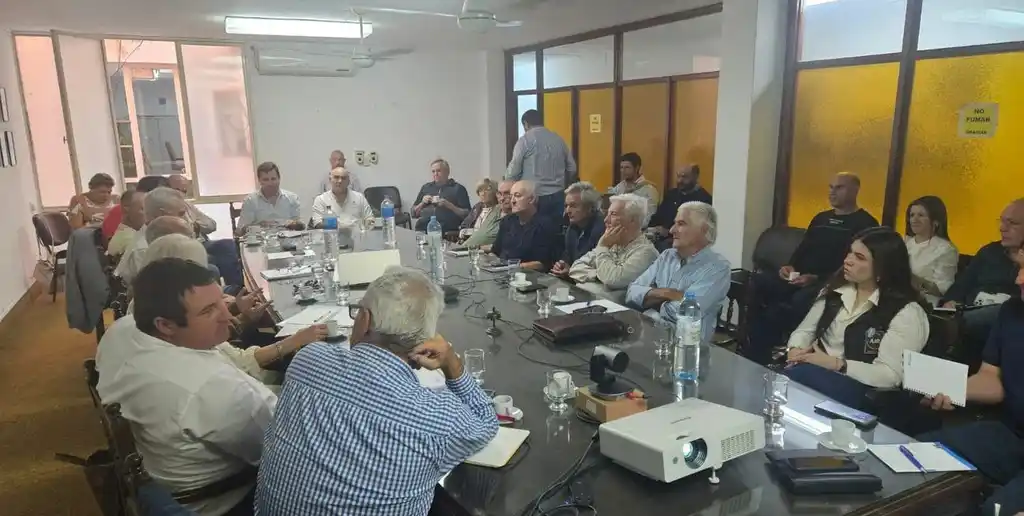 El Consejo Directivo de CARSFE abordó temas clave para el campo santafesino