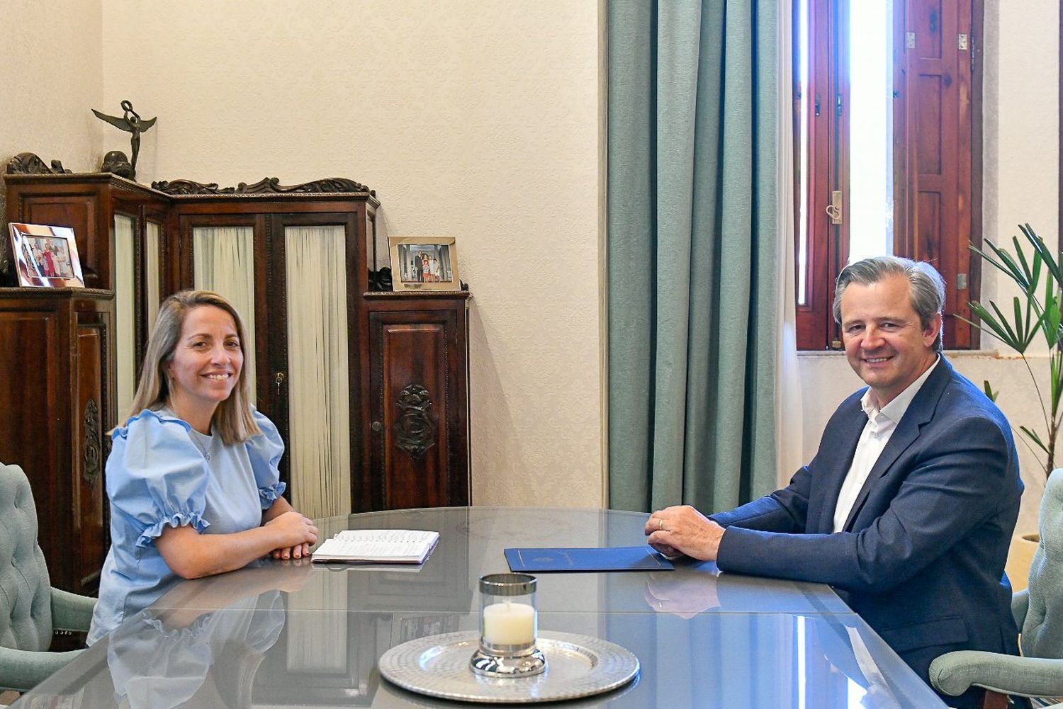 Stratta y Bahl se reunieron con una agenda ligada al presupuesto y al escenario electoral