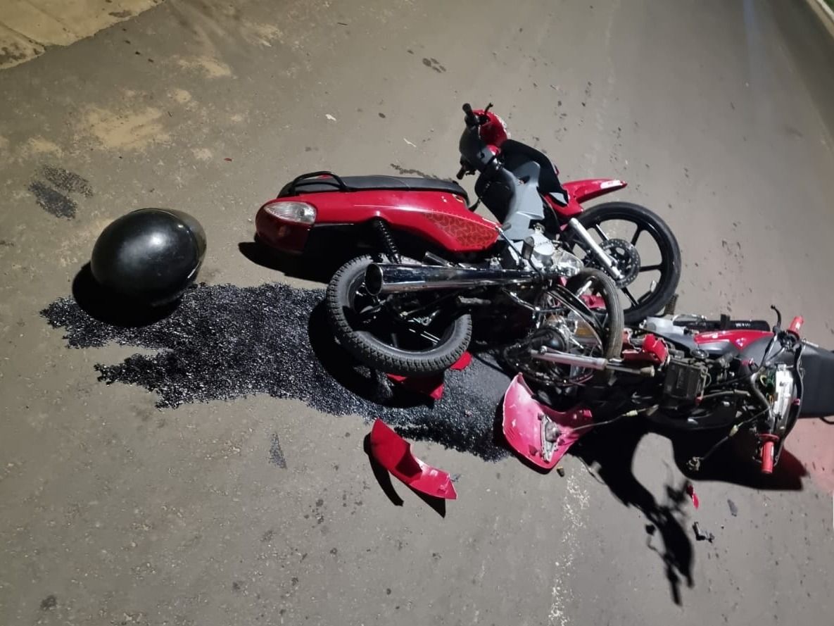 Dos heridos en el choque entre dos motocicletas