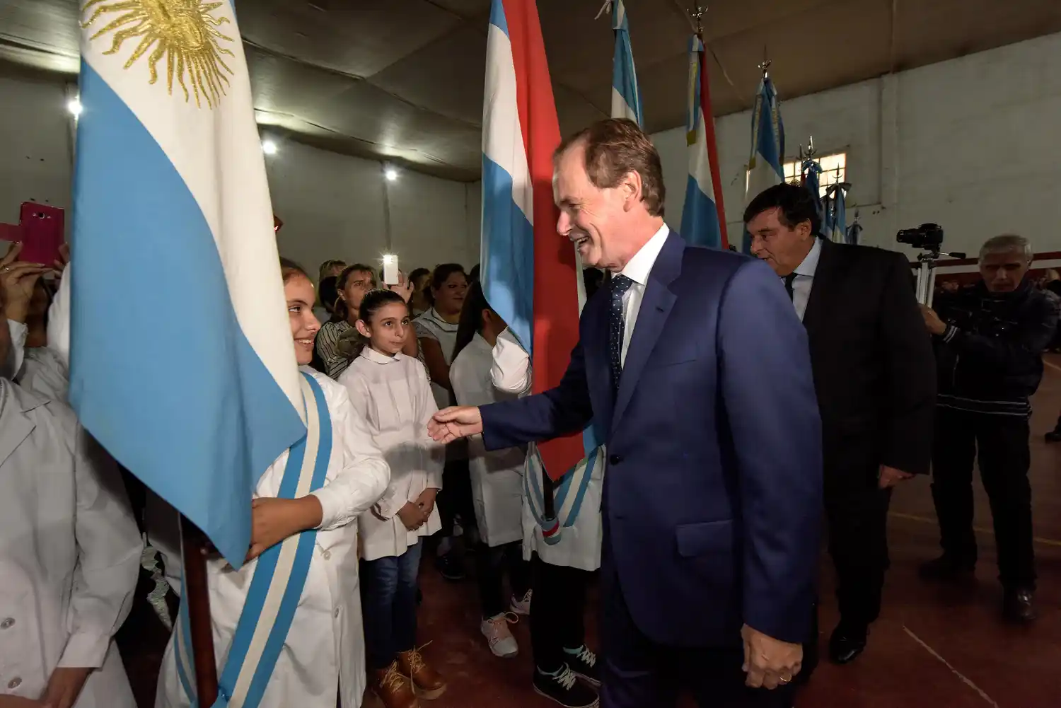 A cuenta de las negociaciones salariales el gobierno otorgó un incremento del 8 por ciento a estatales y docentes