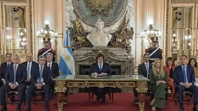 Javier Milei presentó la reforma de la Carta Orgánica del BCRA con críticas a la "alta política"
