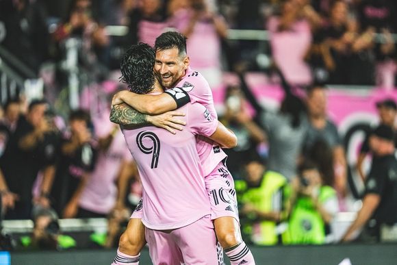 Con otro gol de Lionel Messi, Inter Miami goleó a Charlotte y está en semifinales