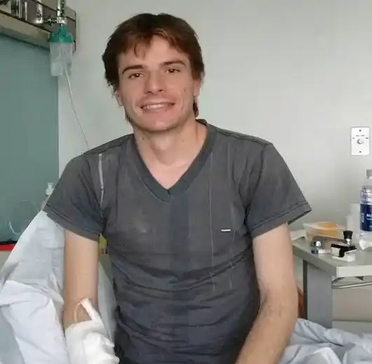 Complicaciones en la salud de Nicolás Bernhardt