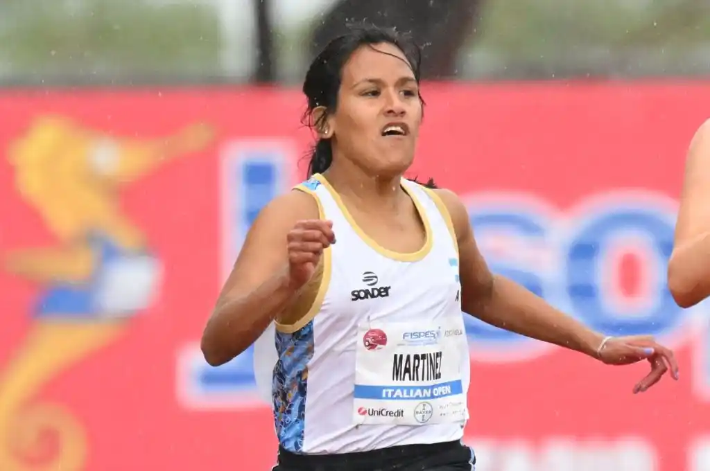 Yanina Martínez, en lo más alto del podio: la atleta santafesina ganó dos medallas de oro en Italia