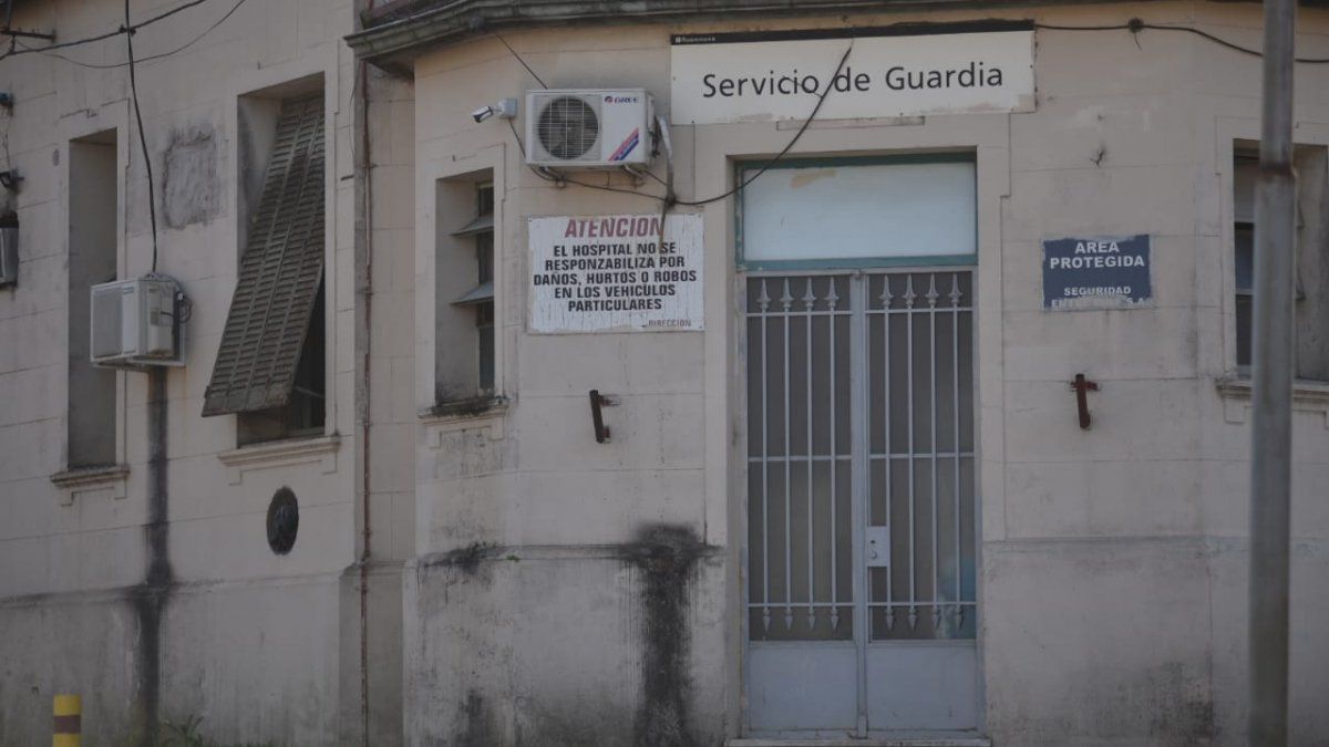 Varios jóvenes ingresaron en la Guardia del Centenario por intoxicación alcohólica