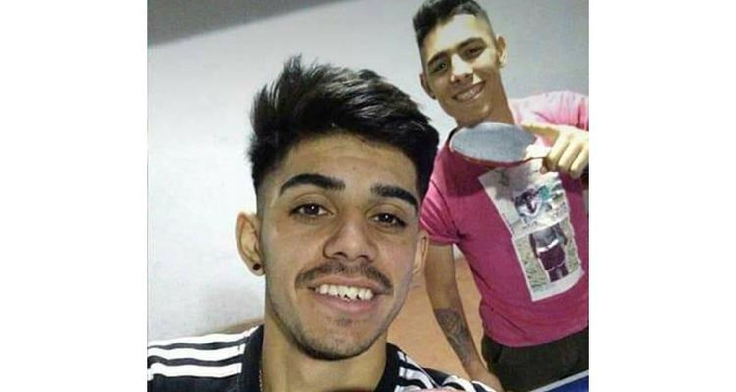 Los hermanos que sufrieron quemaduras aguardan un traslado y sus amigos juntarán fondos para ayudar a la familia