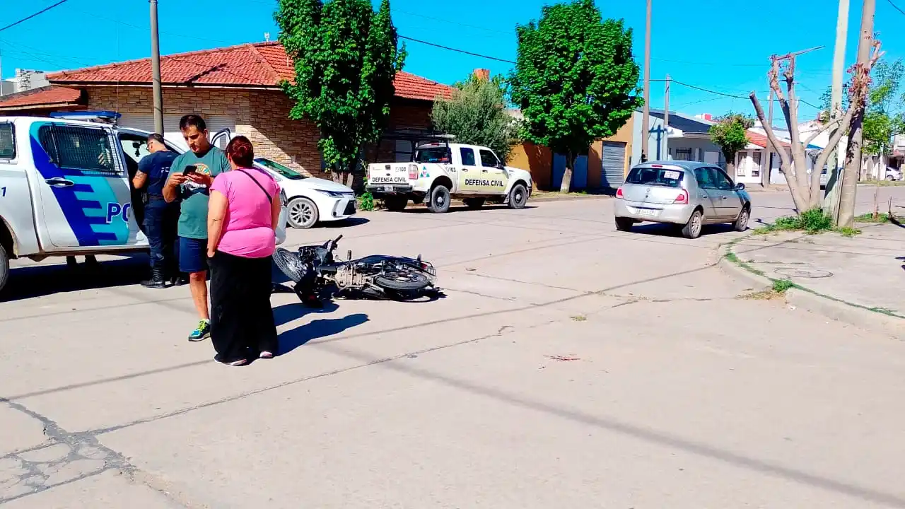 Siniestro vial con una persona herida, en calles 50 y 73