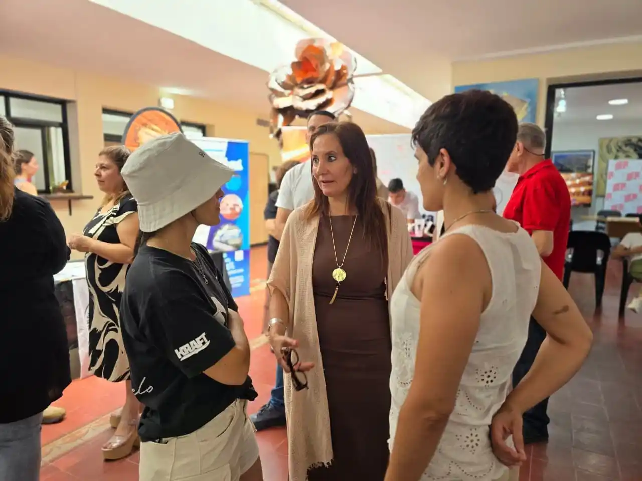 La secretaria de Turismo, Marcela Aeberhard encabezó el lanzamiento.