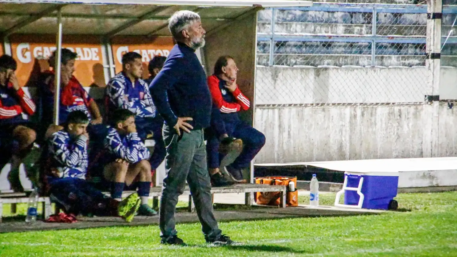Aramburu, dirigiendo a Ferro el año pasado.