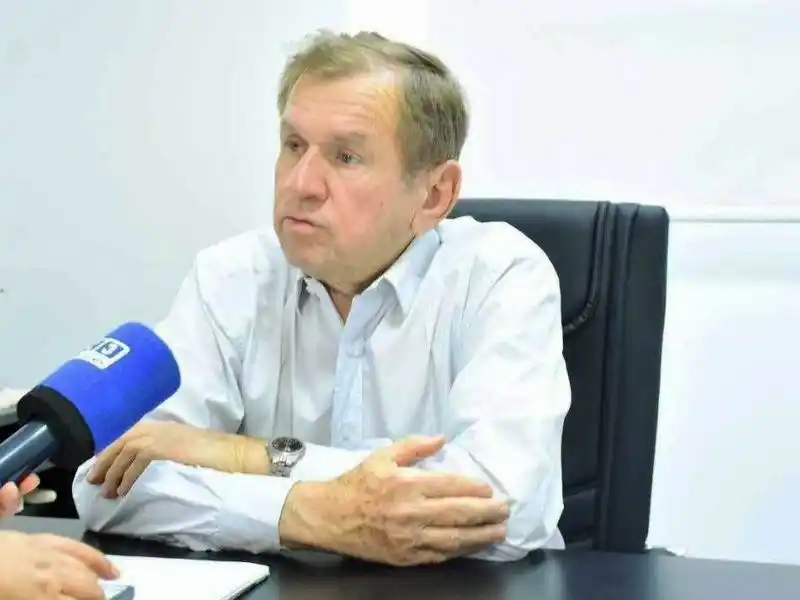 De Vido: “La obra del Puerto Nuevo forma
parte del desarrollo integral de la provincia”