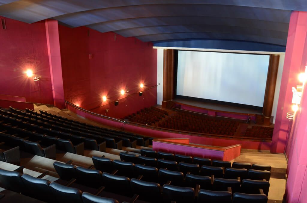 El Cine Belgrano estrena “El agente secreto” y presenta documentales argentinos en el marco del 8M