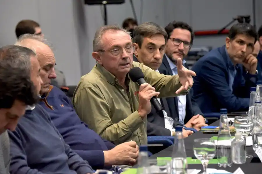Costamagna participó del lanzamiento de un Programa Nacional que busca el desarrollo agrobioindustrial argentino