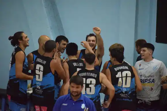 Unión sigue creciendo y vapuleó a Estudiantes de La Plata