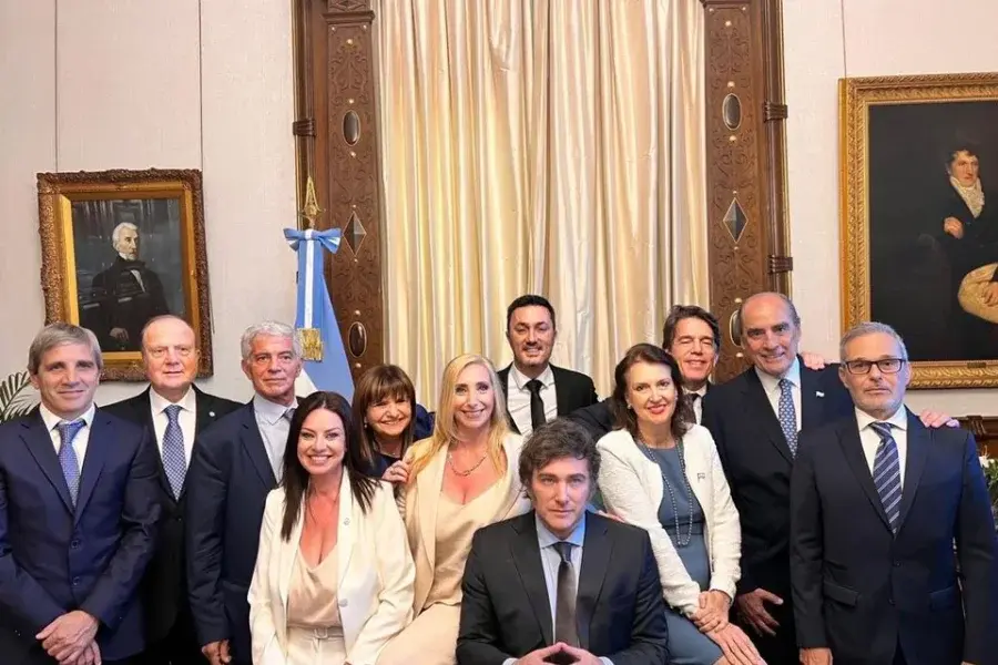 El presidente Javier Milei le tomó juramento a los ministros de su Gabinete en una ceremonia en la Casa Rosada.