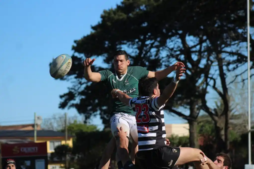 Los Cardos dio el golpe y aseguró la permanencia