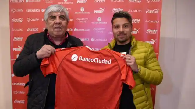 Sebastián Palacios firmó su contrato y es nuevo jugador de Independiente
