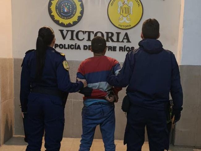 Victoria: detuvieron a un hombre por incumplir medidas de restricción y llevarse a su hija menor