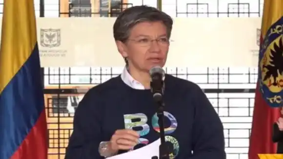 TAMBIÉN DEPORTARON A CLAUDIA LÓPEZ: a la exalcaldesa de Bogotá la montaron en un avión a Lima