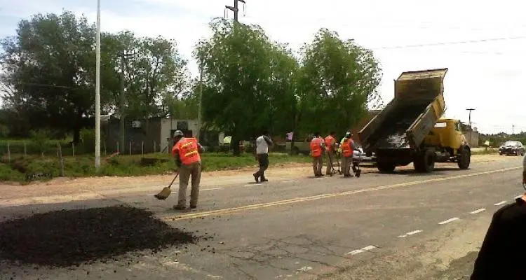 Bachean la Ruta 1001 y piden evitar el tránsito mientras duren las tareas