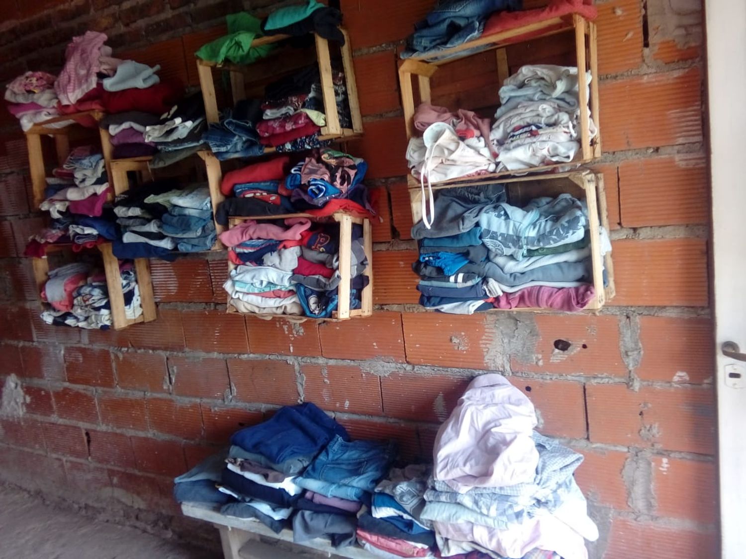 Natasha tiene un perchero solidario