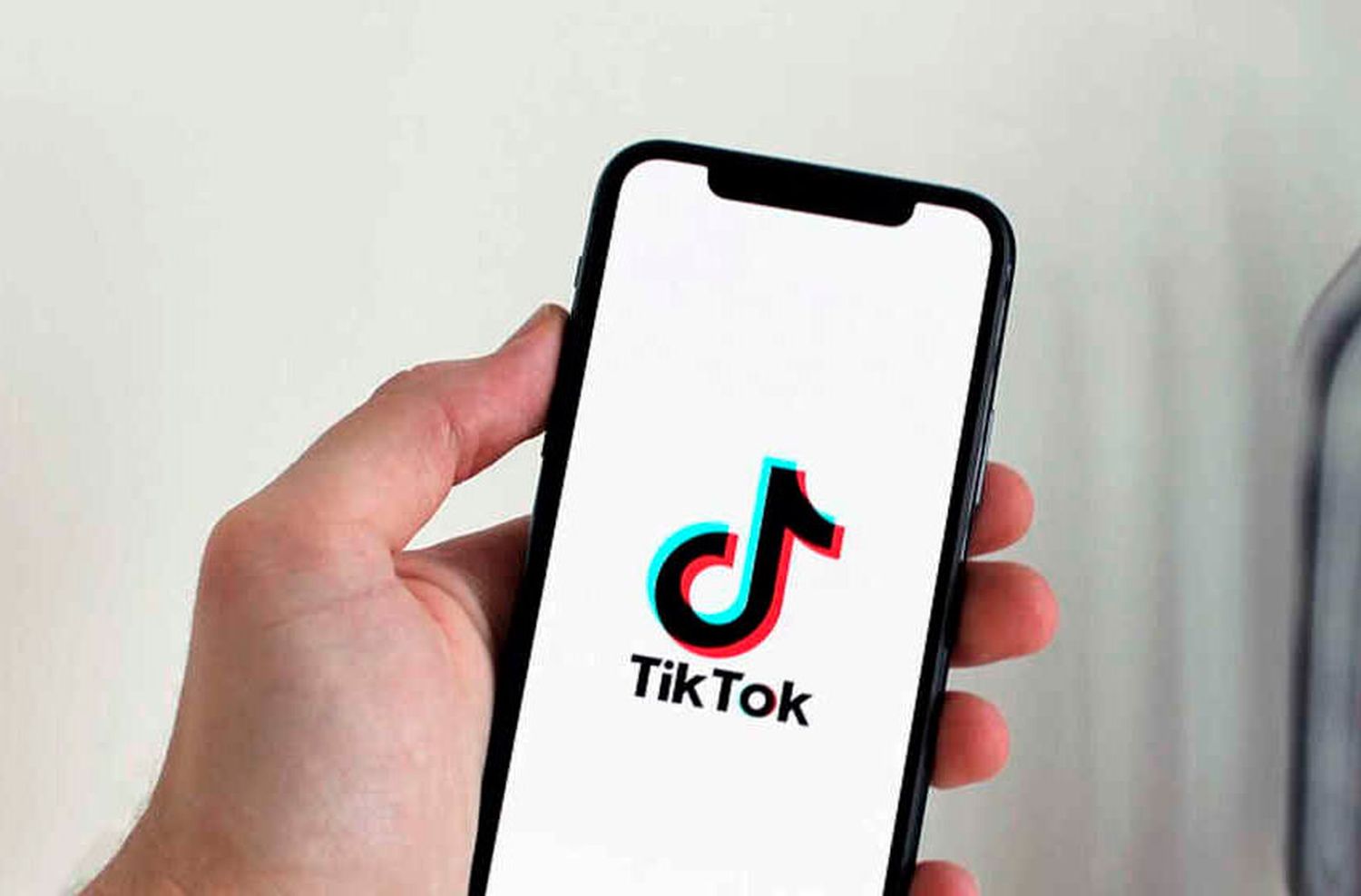 Encontraron muerta a niña de 12 años: investigan si realizaba un reto de Tik Tok