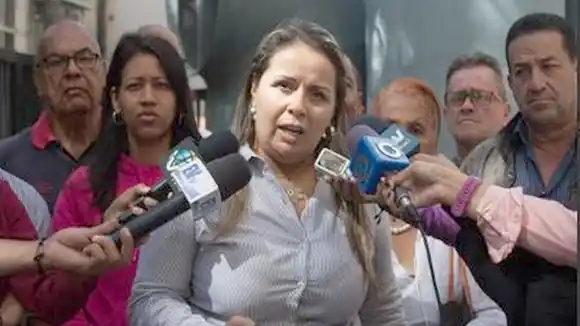 ¡ES UNA LOCURA! Gremios rechazan regreso a las aulas sin garantías contra contagios de COVID-19