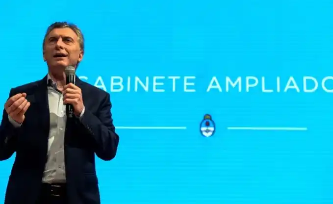 Mauricio Macri: "Hay que remarla un poco más, sin llorarla"