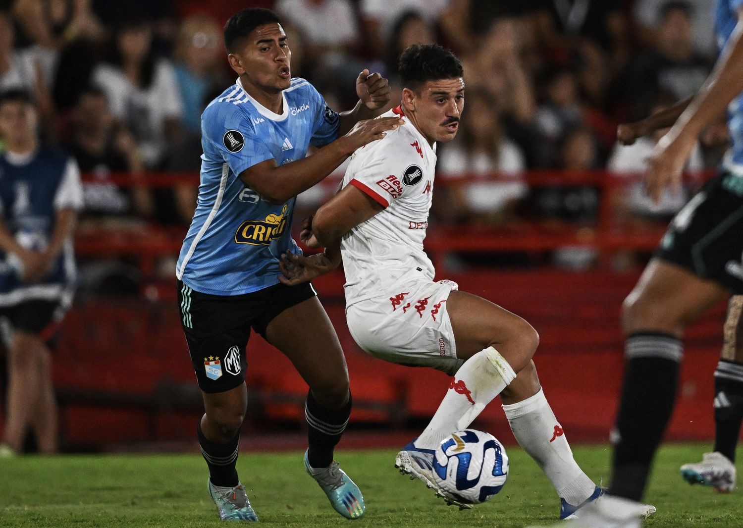 Huracán no pudo marcar la diferencia ante Sporting Cristal