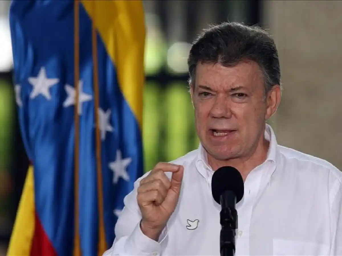 El presidente Santos suspendió las negociaciones de paz con el ELN