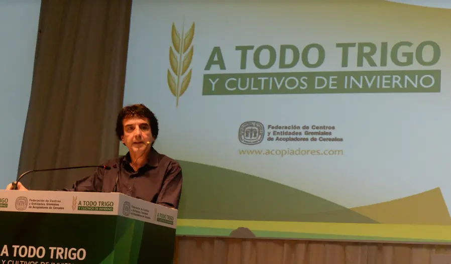 Melconian a Marcos Peña: "Las buenas ondas no alcanzan para gobernar"