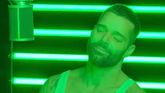 Ricky Martin revela dónde y con quién perdió la virginidad