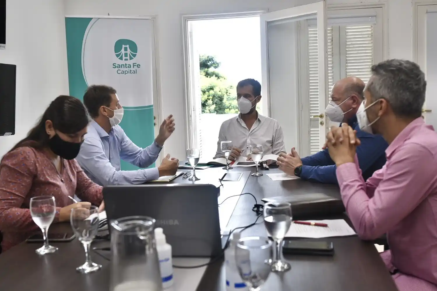 Telefonía fija: funcionarios municipales se reunieron con representantes de Telecom