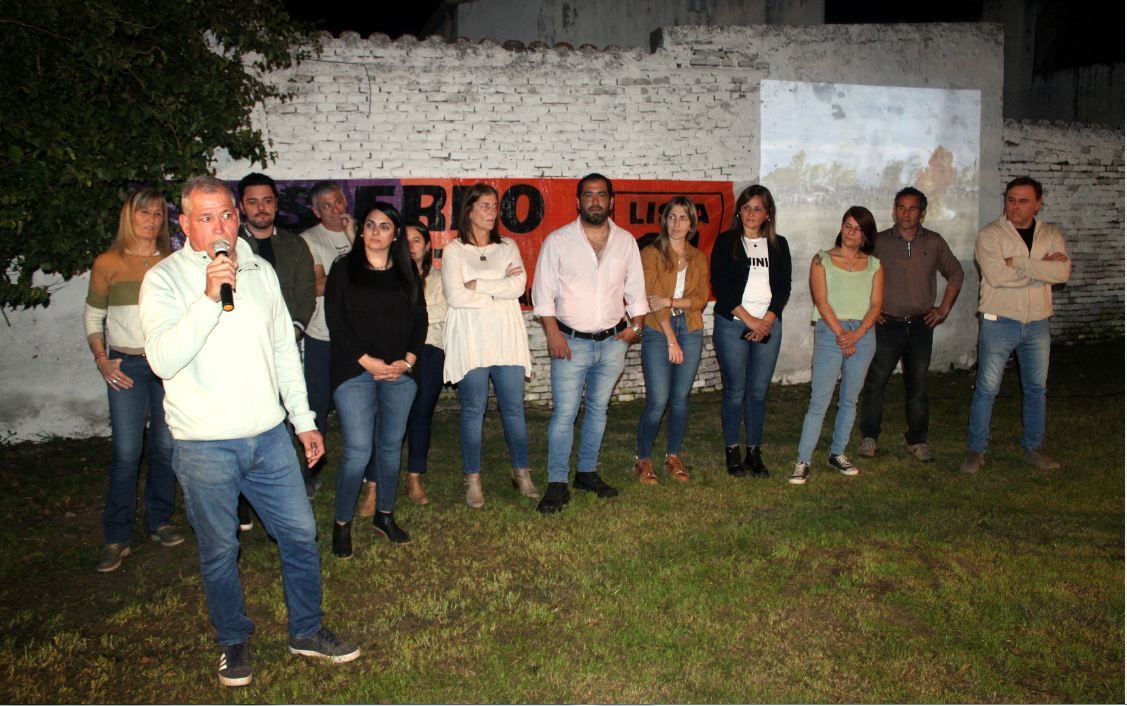 Los precandidatos por la Junta Vecinal expusieron sus testimonios ante el público, previo a las PASO.