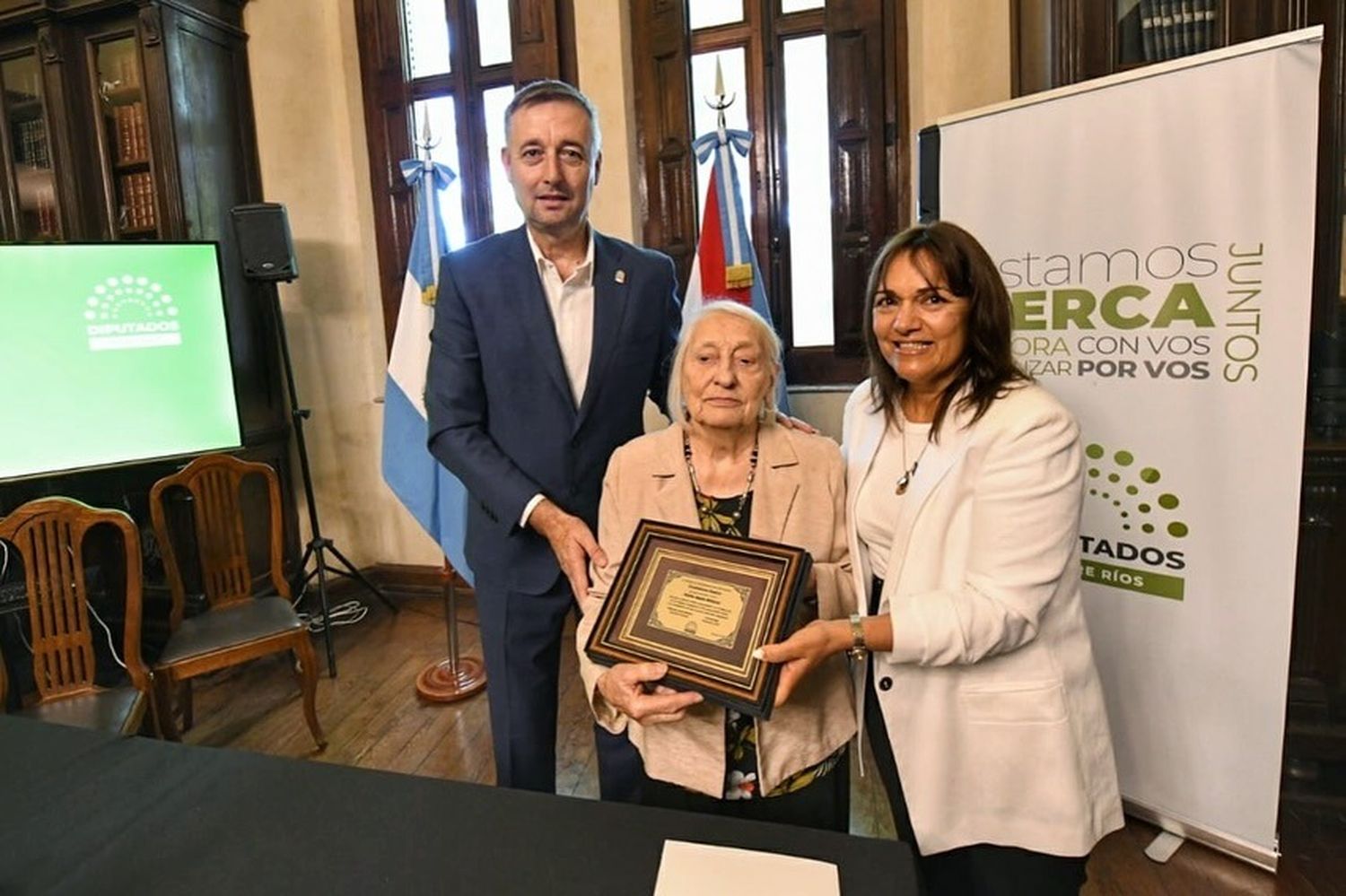 Una docente oriunda de Gualeguaychú fue nombrada Ciudadana Ilustre de Entre Ríos por su compromiso social