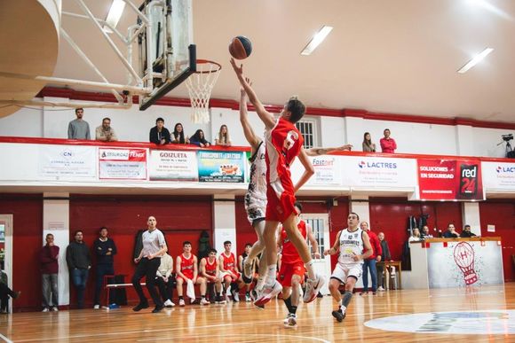 Huracán rompió su racha negativa en el Provincial