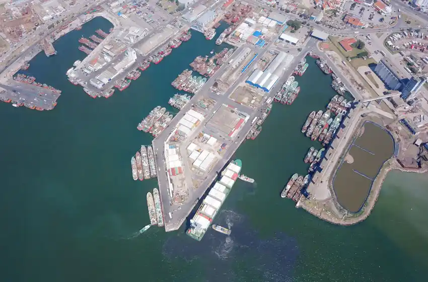 Hay 53 barcos inactivos en el Puerto: algunos llevan 10 años abandonados