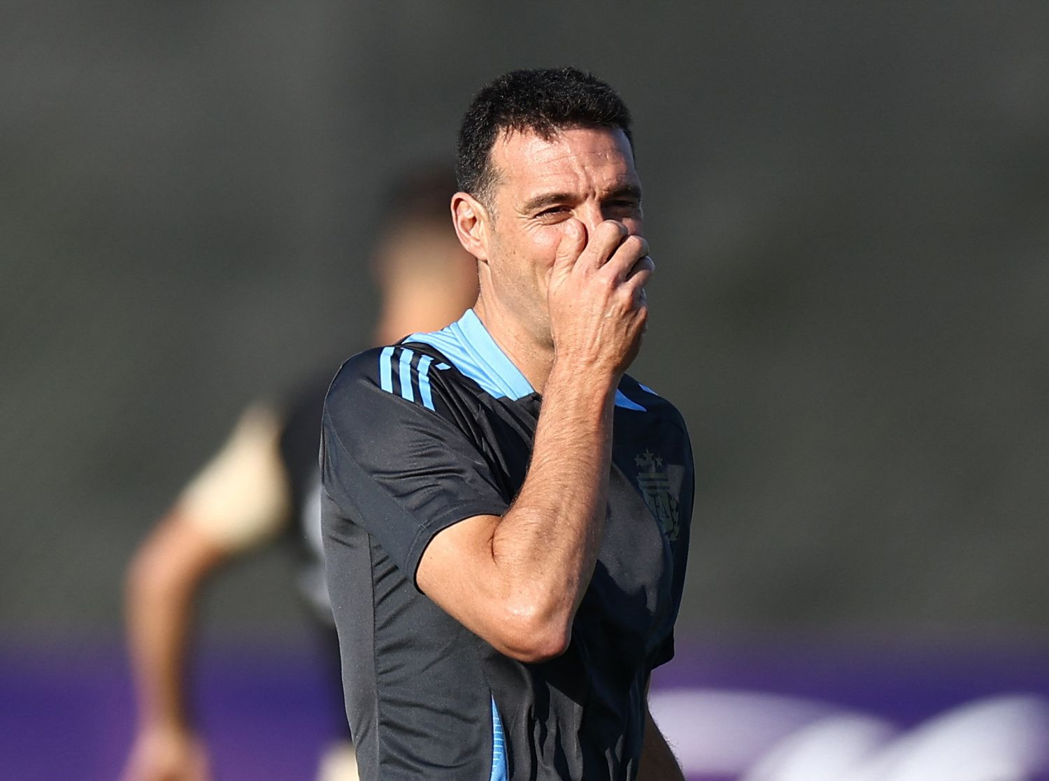 Scaloni no podrá estar en el banco de suplentes