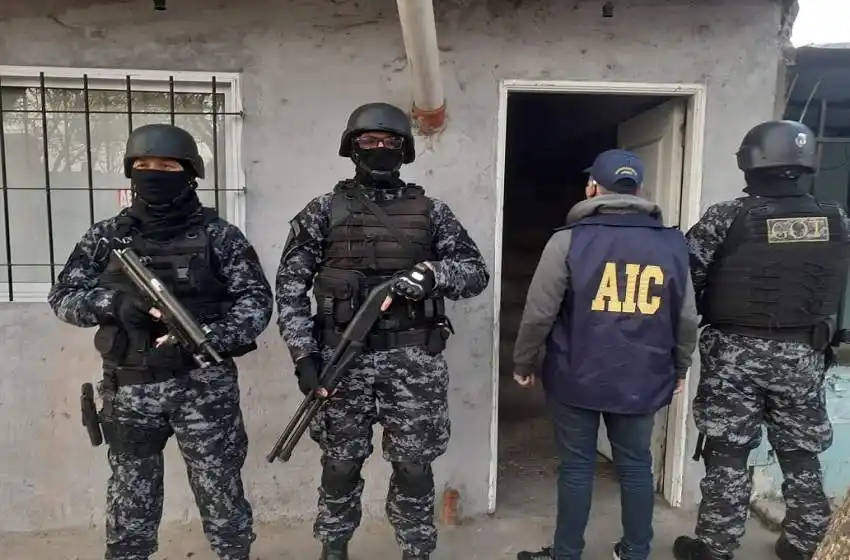 Detuvieron a 12 personas sospechadas de vinculación con balaceras en Rosario