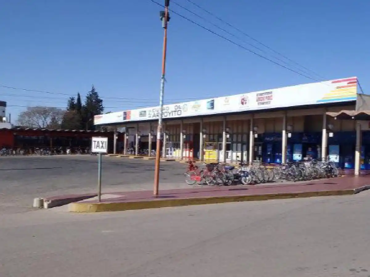 Arroyito: se masturbaba en un colectivo al lado de una menor: fue detenido 