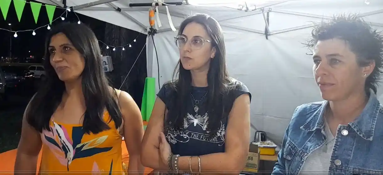 Vanesa Ocasmpo, Lourdes Casella y Lourdes Valbusa.